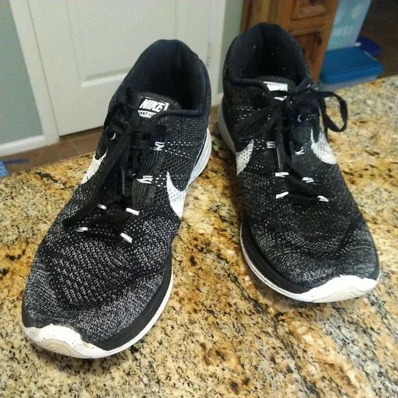 Nike Mens Flyknit Lunar III 698181-010 Black Oreo Running Shoes Sneakers Size 14 - Picture 3 of 12